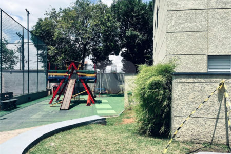 Apartamento à venda com 2 quartos em Parque Maria Domitila, São Paulo, SP