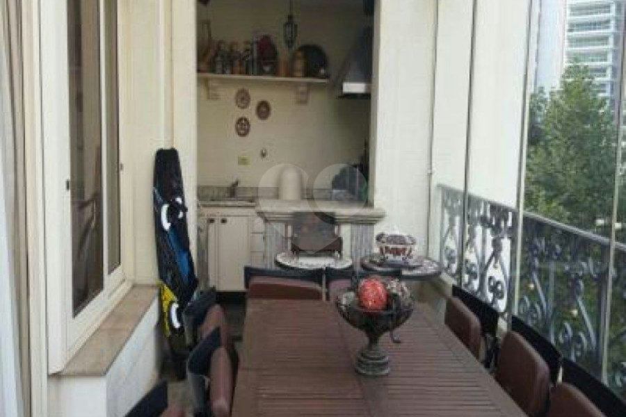 Apartamento à venda com 4 suítes em Tatuapé, São Paulo, SP