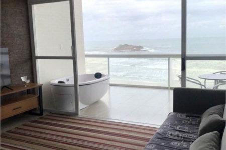 Apartamento Residencial à venda, Pitangueiras, Guarujá - AP1859.