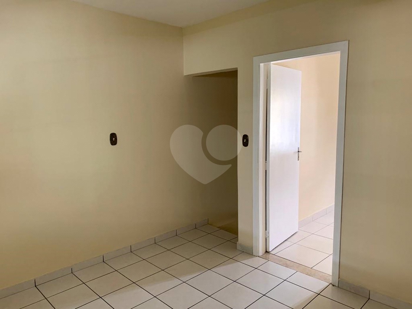 Sobrado à venda com 4 quartos em Parque Edu Chaves, São Paulo, SP