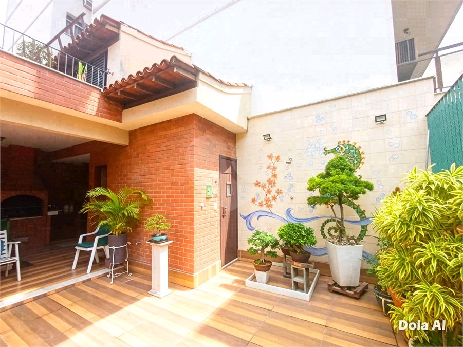 Casa à venda com 4 quartos, sendo 1 suíte,  em Tijuca, Rio de Janeiro, RJ