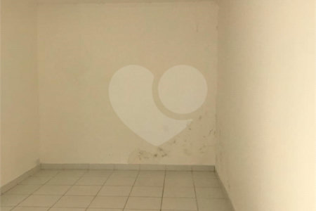 Casa à venda com 3 quartos, sendo 1 suíte,  em Vila Olímpia, São Paulo, SP