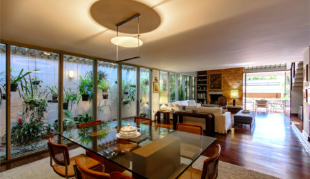 Casa à venda com 4 quartos, sendo 1 suíte,  em Jardim Leonor, São Paulo, SP