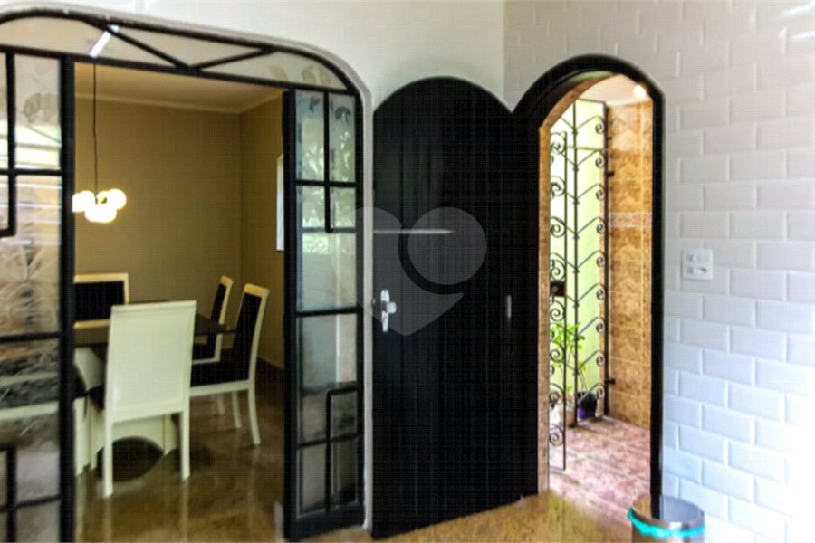 Sobrado à venda com 3 quartos, sendo 1 suíte, em Parada Inglesa, São Paulo, SP