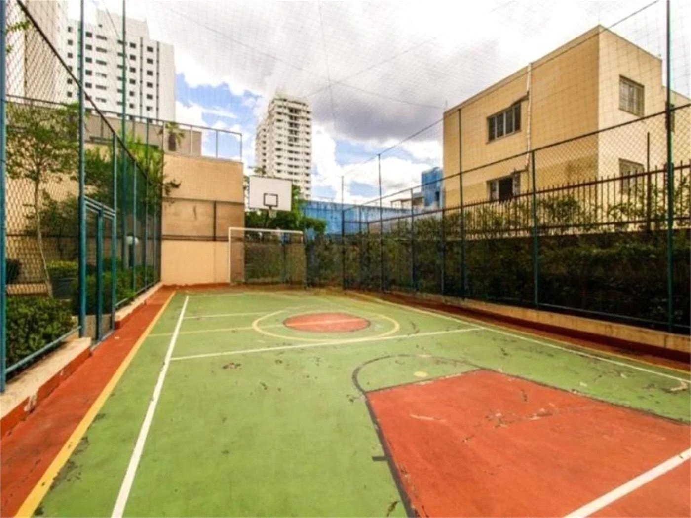 Apartamento à venda com 3 quartos, sendo 1 suíte, em Vila Hamburguesa, São Paulo, SP