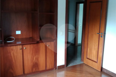 Apartamento à venda com 4 quartos, sendo 2 suítes, em Vila Monumento, São Paulo, SP