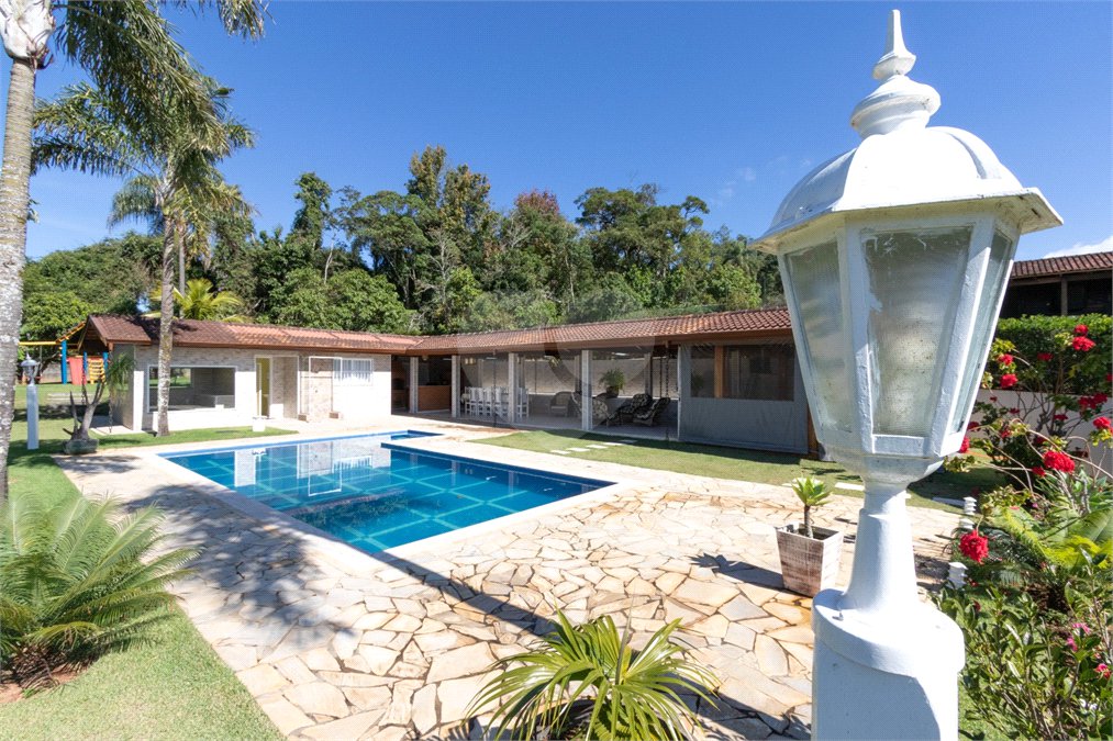 Casa Térrea à venda com 3 quartos, sendo 1 suíte, em Alpes D'ouro, Bom Jesus dos Perdões, SP