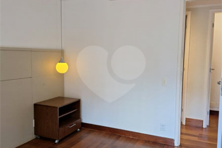Apartamento à venda com 4 quartos, sendo 3 suítes,  em Vila Gertrudes, São Paulo, SP