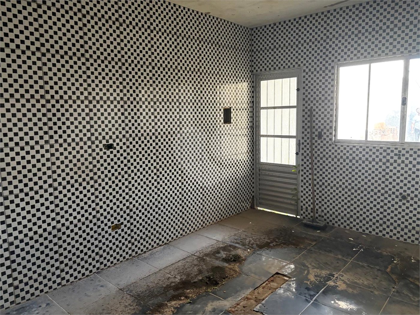 Casa à venda com 3 quartos, sendo 1 suíte, em Jardim Santa Cruz, Salto, SP