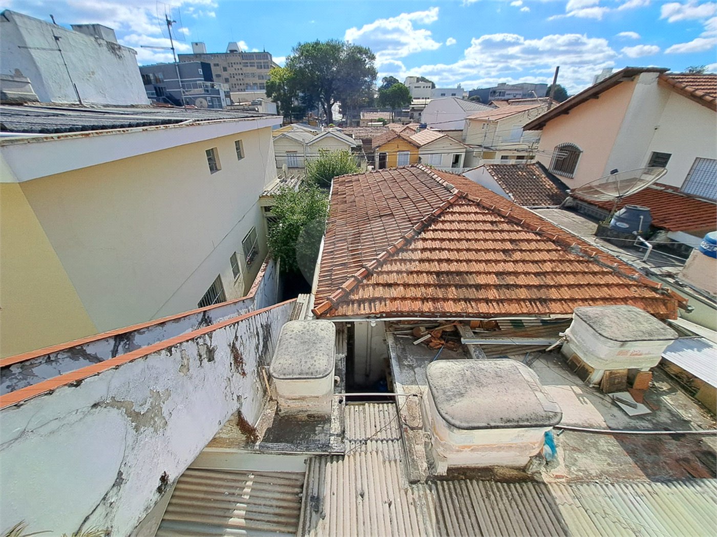 Casa à venda com 3 quartos, sendo 1 suíte, em Vila Constança, São Paulo, SP