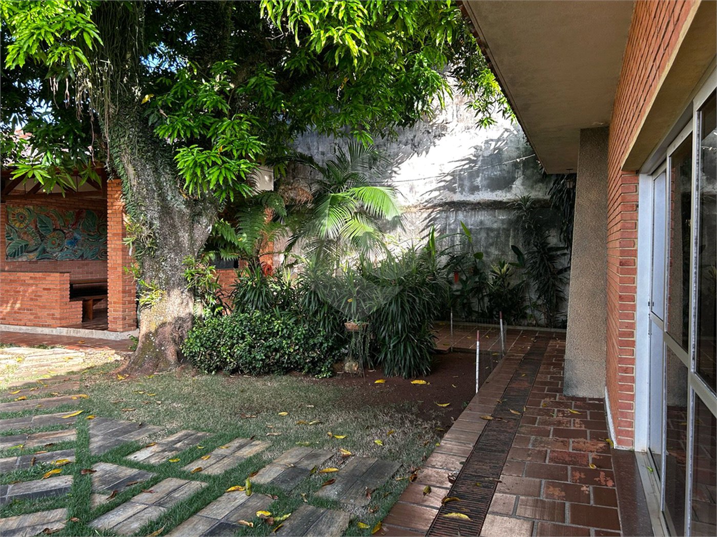 Casa à venda com 4 quartos, sendo 2 suítes, em Vila Aparecida, Itapetininga, SP