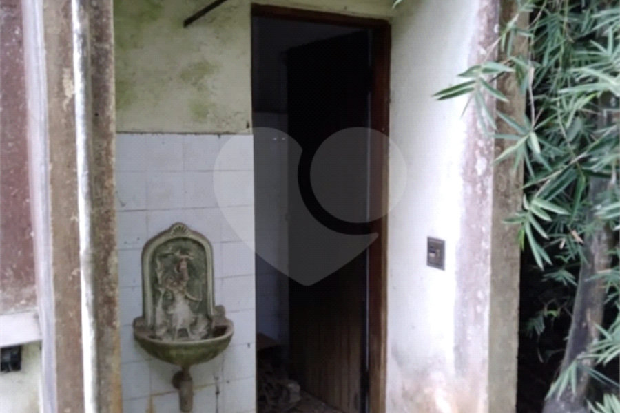 Casa à venda com 5 quartos, sendo 1 suíte, em Mantiqueira, Mairiporã, SP