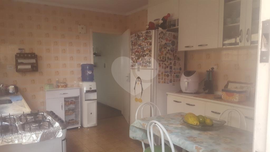 Casa à venda com 3 quartos, sendo 1 suíte, no condomínio Residencial Tremembé, São Paulo - SP