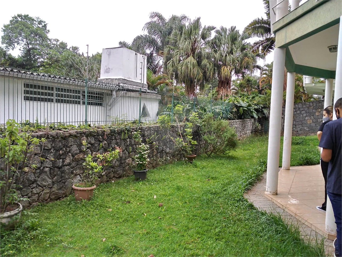 Sobrado à venda com 4 quartos, sendo 1 suíte, em Jardim Floresta, São Paulo, SP