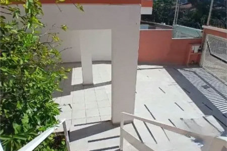 Sobrado à venda com 3 suítes em Vila São Silvestre, São Paulo, SP