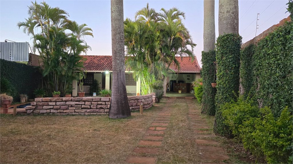 Casa à venda com 2 suítes em Jardim Eliana, Araraquara, SP