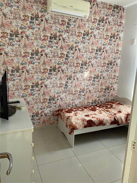 Casa à venda com 3 quartos, sendo 1 suíte, no condomínio Residencial Vale Verde, Rio de Janeiro - RJ