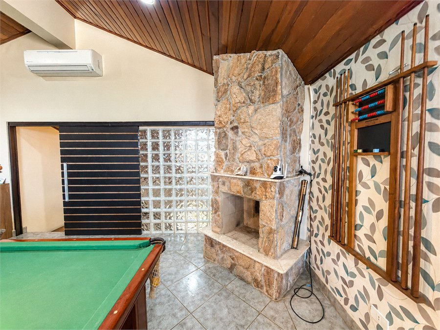 Casa à venda com 5 suítes no condomínio Parque Village Castelo, Itu - SP