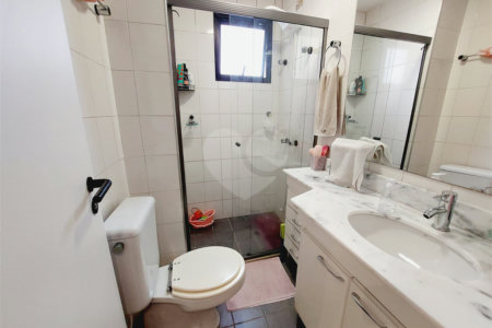 Apartamento à venda com 3 quartos, sendo 1 suíte, em Alto da Lapa, São Paulo, SP