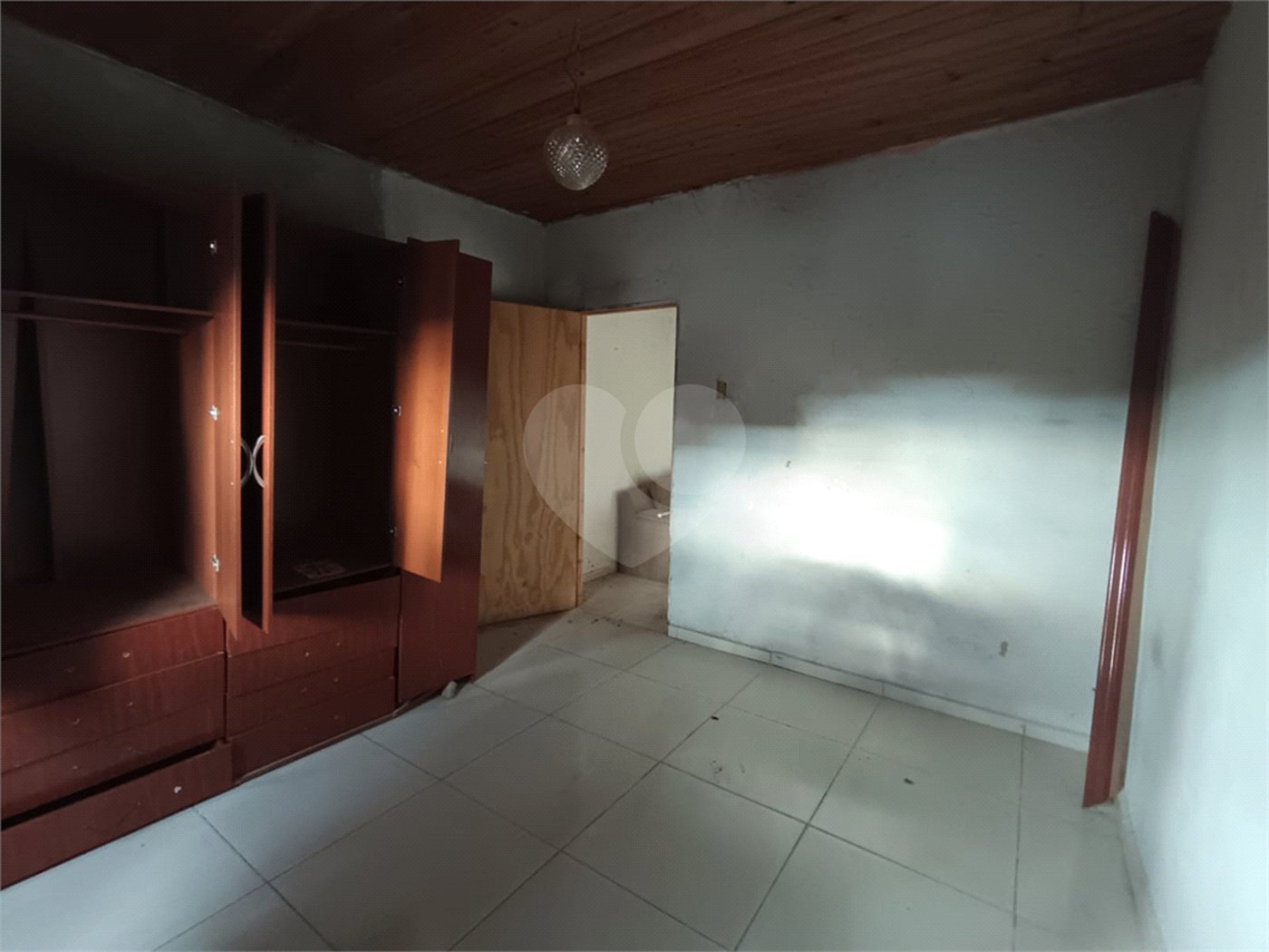 Casa à venda com 2 quartos em Vila Jardini, Sorocaba, SP