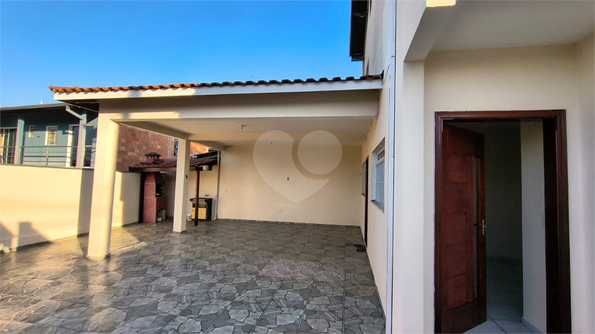 Casa à venda com 3 quartos em Santa Cândida, Vinhedo, SP