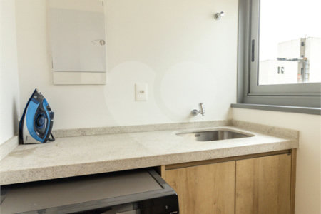 Apartamento à venda com 3 quartos, sendo 2 suítes, em Cerqueira César, São Paulo, SP