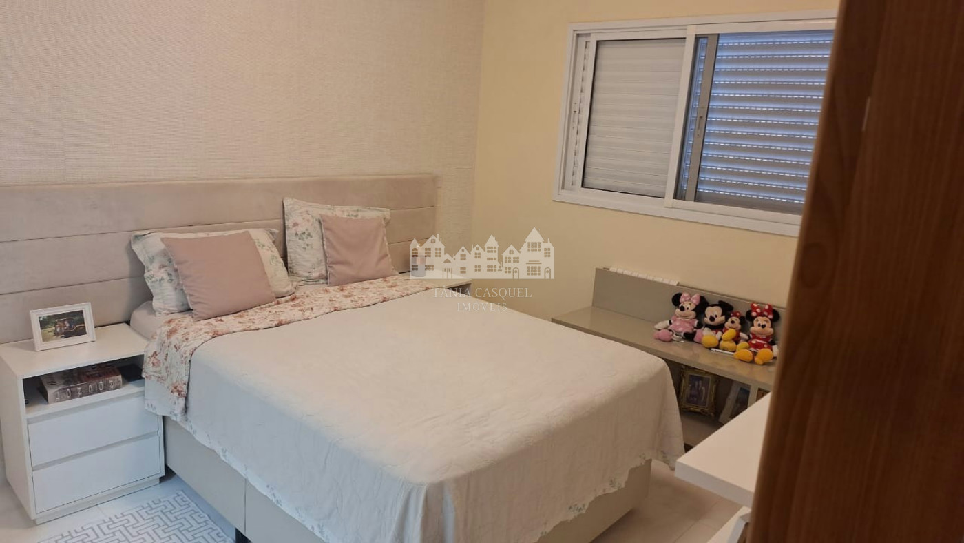 Casa à venda com 3 quartos, sendo 1 suíte, em Residencial Jardins da Catalunha, Atibaia, SP