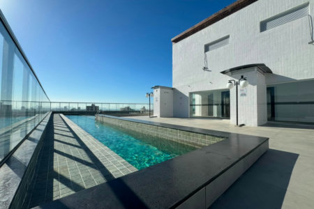 Apartamento à venda com 1 suíte em Caiçara, Praia Grande, SP