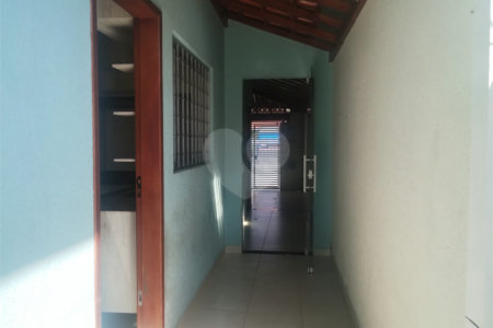 Casa à venda com 3 quartos, sendo 1 suíte, em Parque Industrial, São José dos Campos, SP