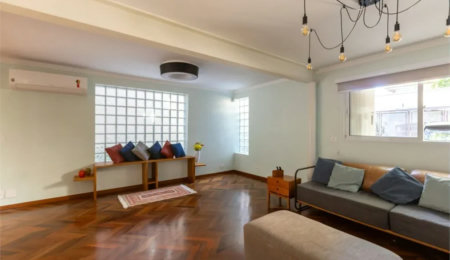 Sobrado à venda com 3 quartos, sendo 2 suítes, em Jardim Leonor, São Paulo, SP