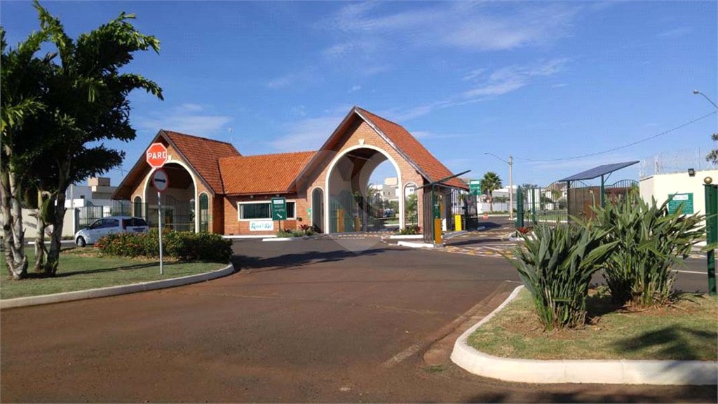 Casa à venda com 3 suítes no condomínio Reserva Real, Paulínia - SP