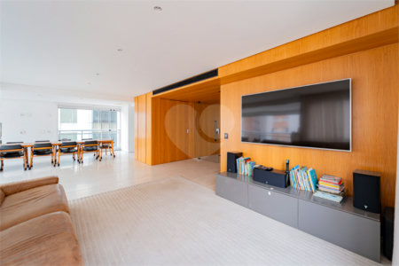 Apartamento à venda com 3 suítes em Campo Belo, São Paulo, SP