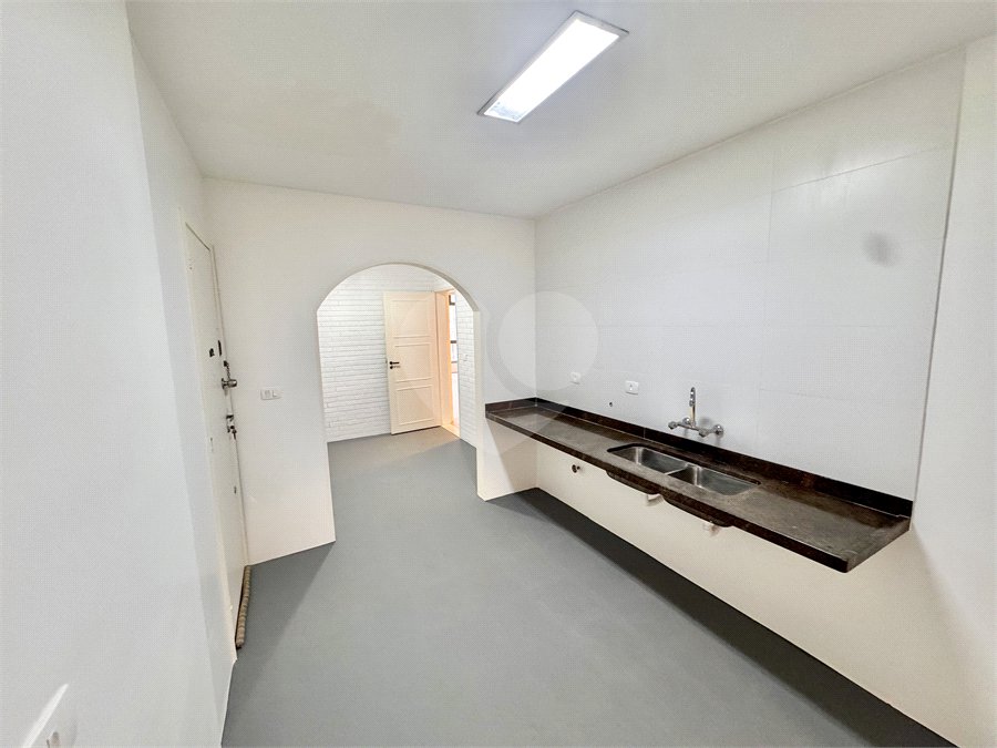 Apartamento à venda com 4 quartos, sendo 1 suíte, em Lagoa, Rio de Janeiro, RJ