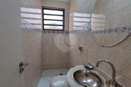 Sobrado à venda com 3 quartos, sendo 1 suíte, em Brooklin, São Paulo, SP