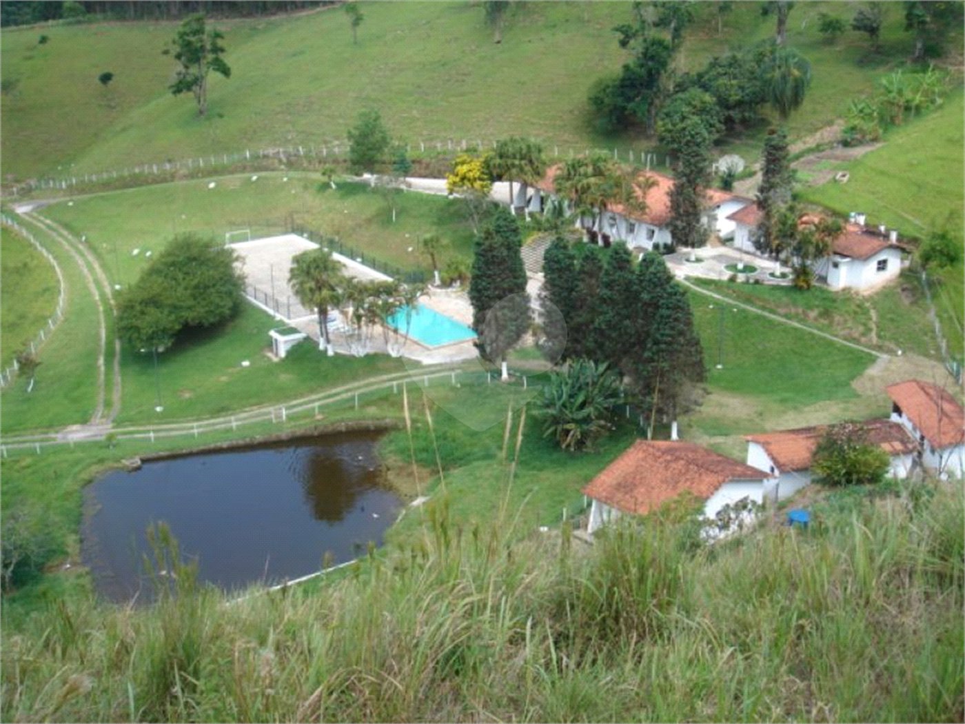 Sítio à venda com 10 quartos no Centro, Piracaia, SP