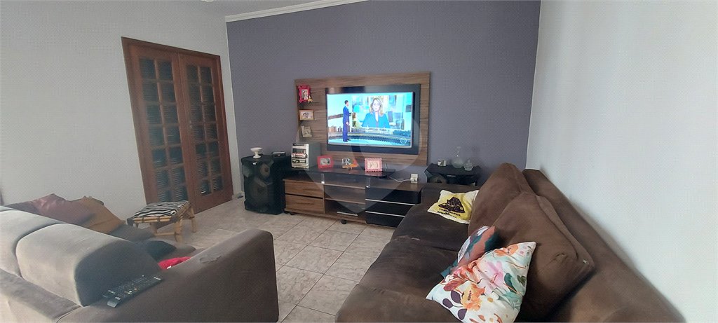 Casa à venda com 2 quartos, sendo 1 suíte, em Vila Jardini, Sorocaba, SP