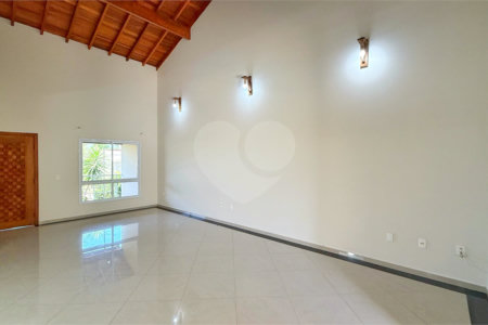 Casa à venda ou para alugar com 3 quartos, sendo 1 suíte,  no condomínio Portal de Itaici, Indaiatuba - SP