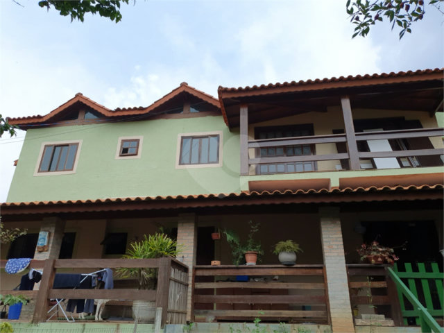 Casa à venda com 3 quartos, sendo 2 suítes,  no condomínio Residencial Jardim Lago da Cantareira, Mairiporã - SP