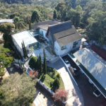 Casa à venda com 6 quartos, sendo 5 suítes, no condomínio Alpes da Cantareira, Mairiporã - SP