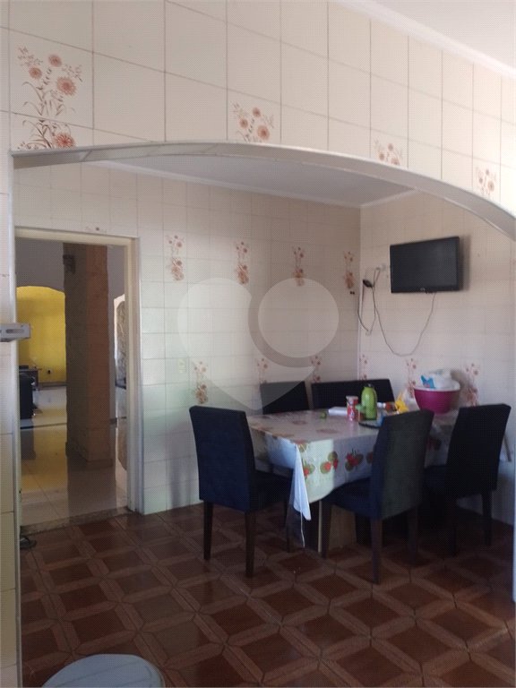 Sobrado à venda com 6 quartos, sendo 2 suítes, em Tremembé, São Paulo, SP
