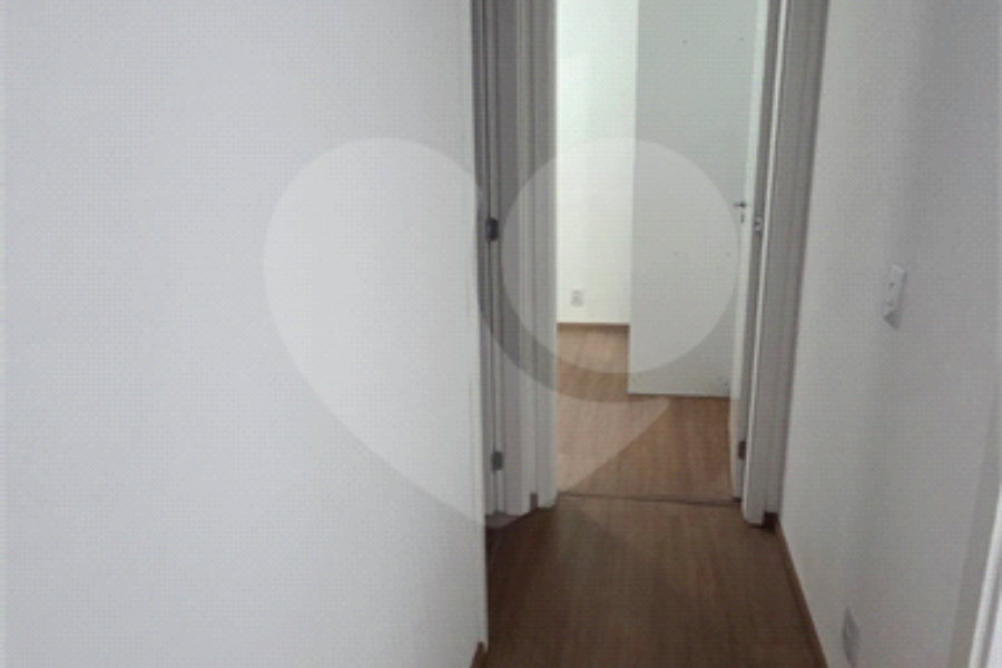Apartamento à venda com 2 quartos em Vila Zat, São Paulo, SP