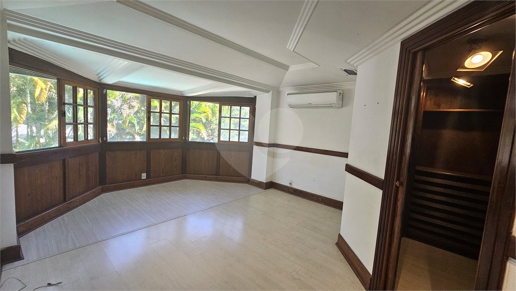Casa em condomínio à venda com 5 quartos, sendo 3 suítes, em Barra da Tijuca, Rio de Janeiro, RJ