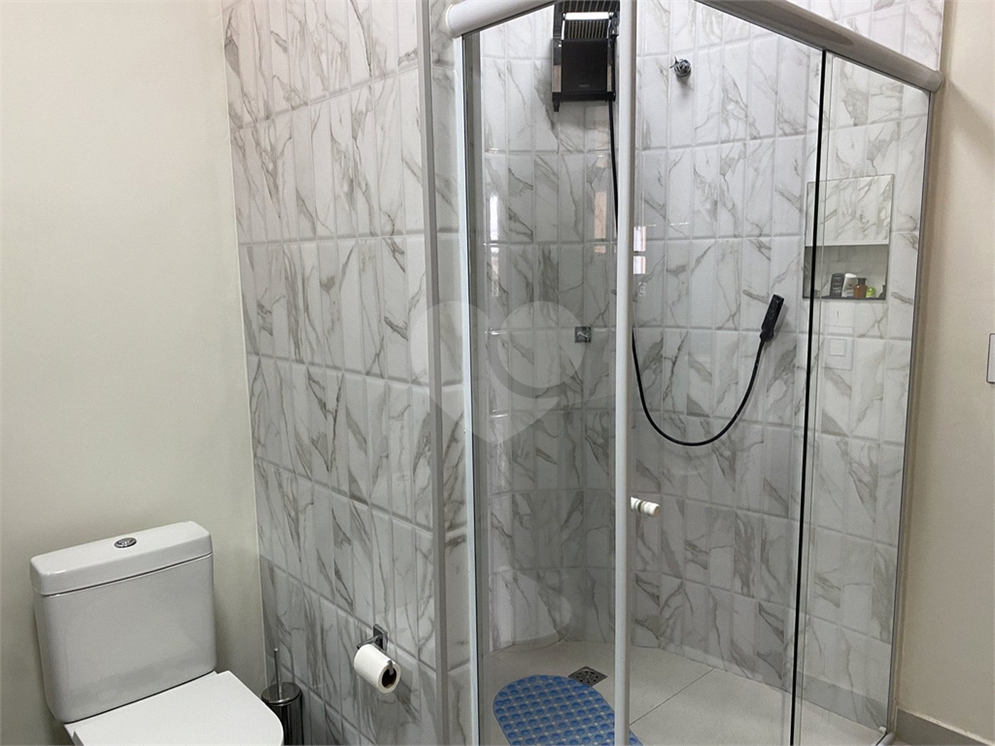 Casa à venda com 3 suítes em Jardim Leonor, São Paulo, SP