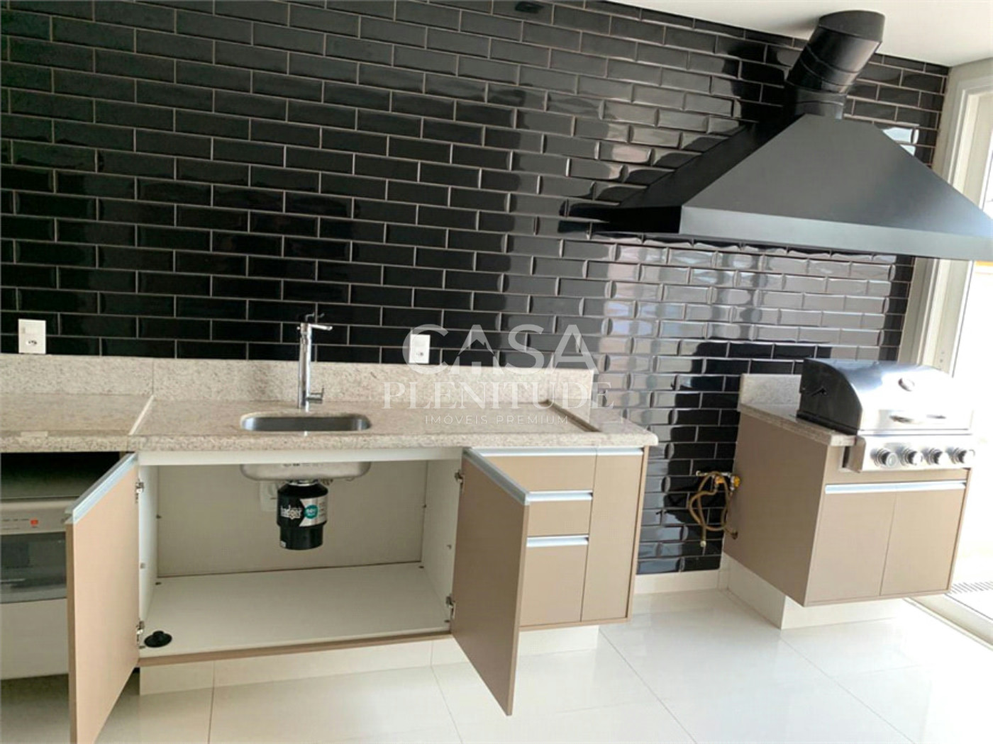 Casa em condomínio à venda ou para alugar com 2 quartos, sendo 1 suíte,  em Residencial Villa do Bosque, Sorocaba, SP