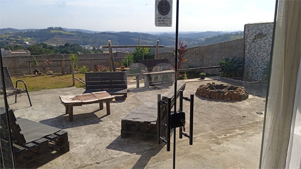 Casa à venda com 3 suítes em Jundiaizinho (terra Preta), Mairiporã, SP