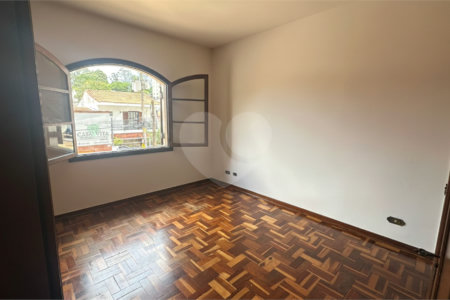 Sobrado à venda com 3 quartos, sendo 1 suíte, em Vila São Francisco, São Paulo, SP