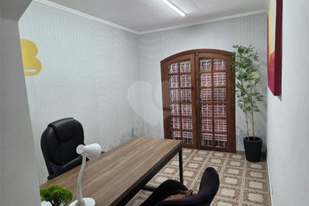 Sobrado à venda ou para alugar com 6 quartos, sendo 2 suítes, em Santana, São Paulo, SP