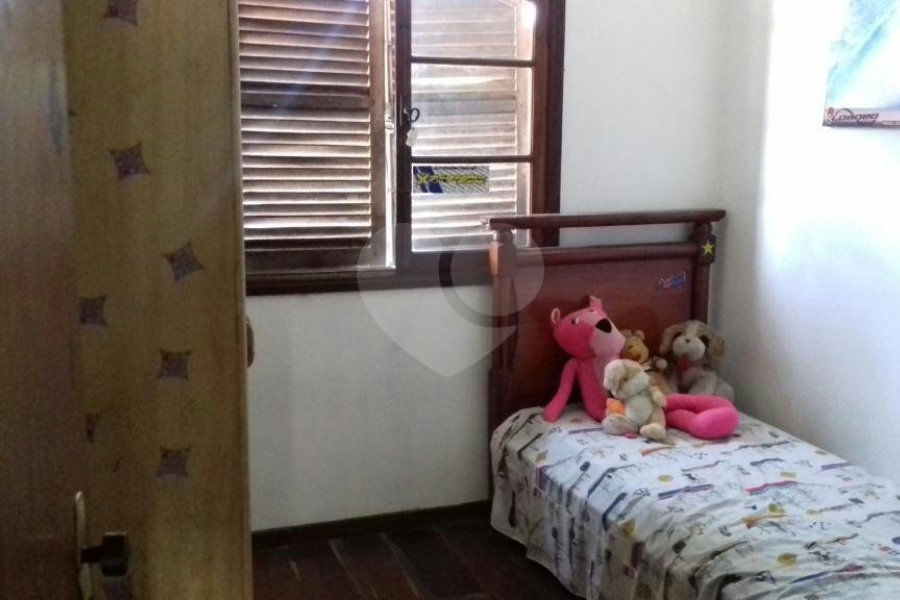 Sobrado à venda com 4 quartos, sendo 2 suítes, em City Recanto Anastácio, São Paulo, SP