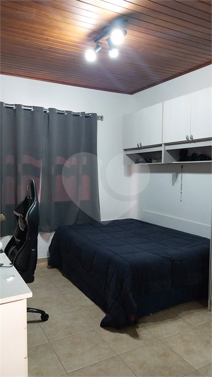 Casa Térrea à venda com 4 quartos, sendo 1 suíte,  em Parque dos Lagos, Mogi das Cruzes, SP
