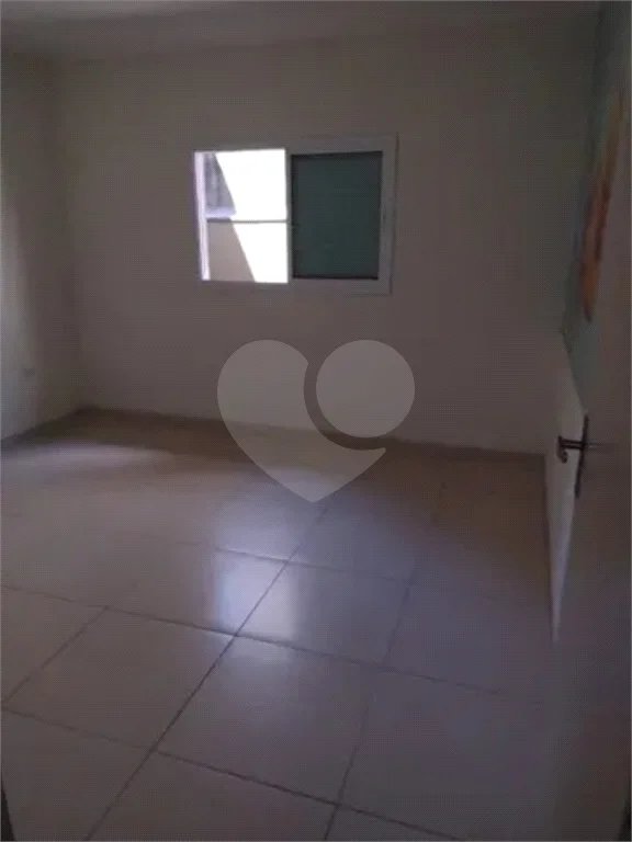 Sobrado à venda em Santo André , com 179m² , 2 dormitórios , sendo 1 suíte e 5 vagas.